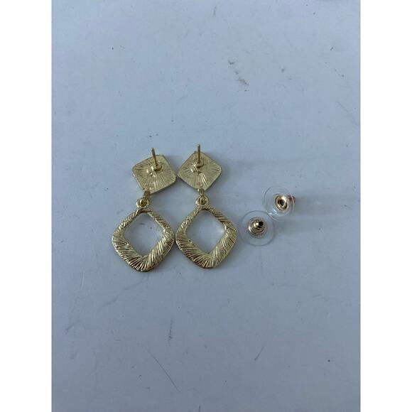 Geometric Black enamel and rhinestone earrings - Picture 4 of 4